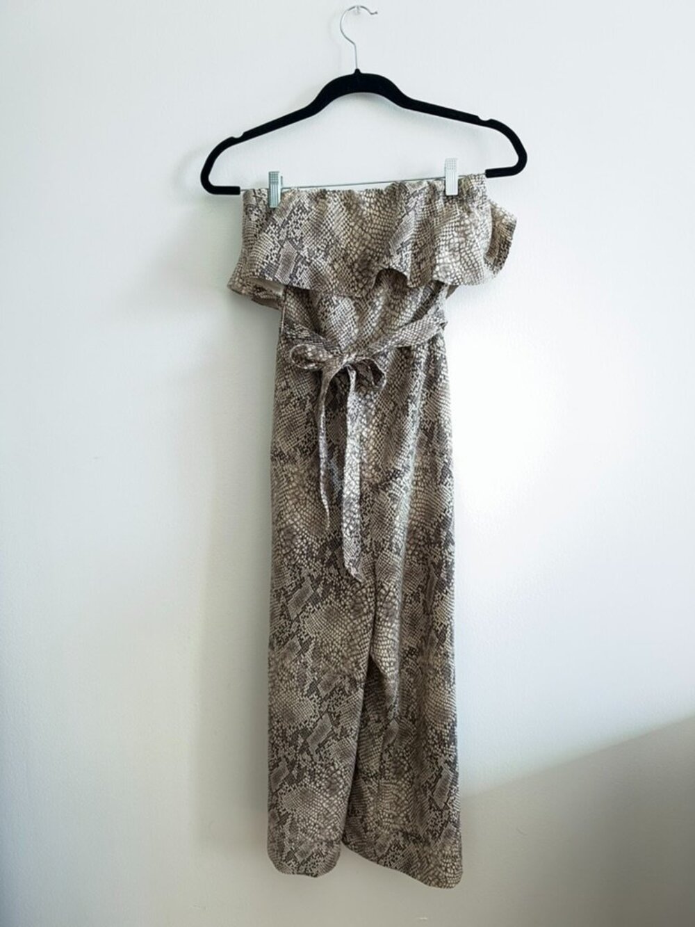 Aritzia Babaton Altamiro Jumpsuit